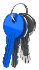Schlüsselbund mit blauem Schlüssel